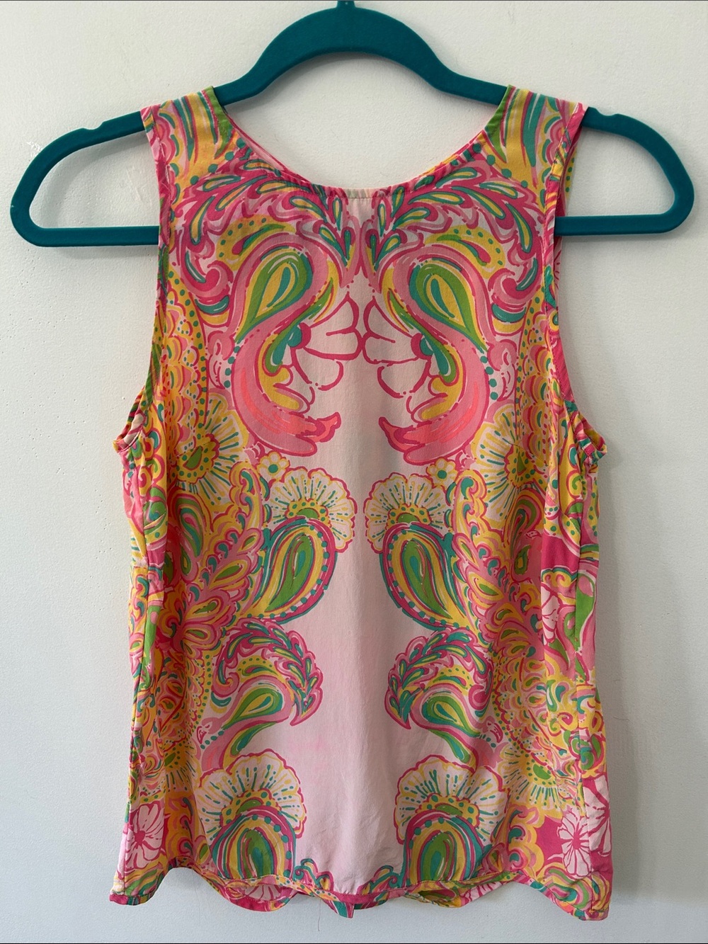 Lilly Pulitzer 100% Silk Tank Blouse Pink Paisley Floral Preppy Resortwear Top
